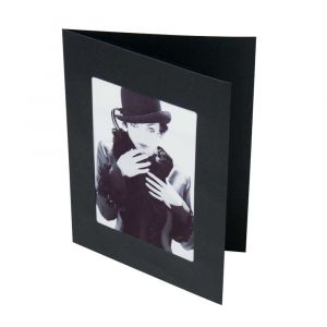 PJ02111 5 1/8” x 7” Black Frame Card with Rectangle Cut for 3 1/2” x 5” Print